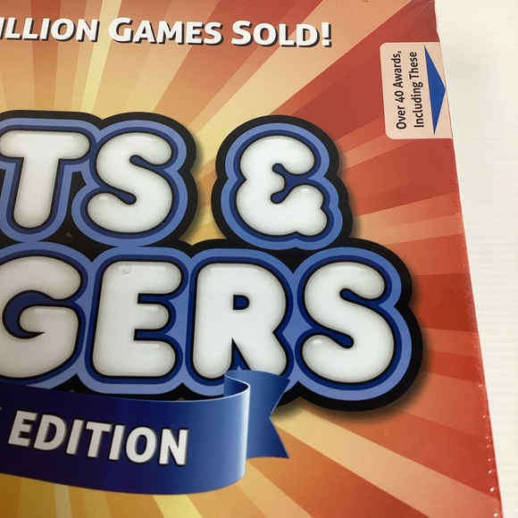 New 2013Wits & Wagers Board Game ~ Party Edition “Most Award Winning Party Game - Picture 2 of 8